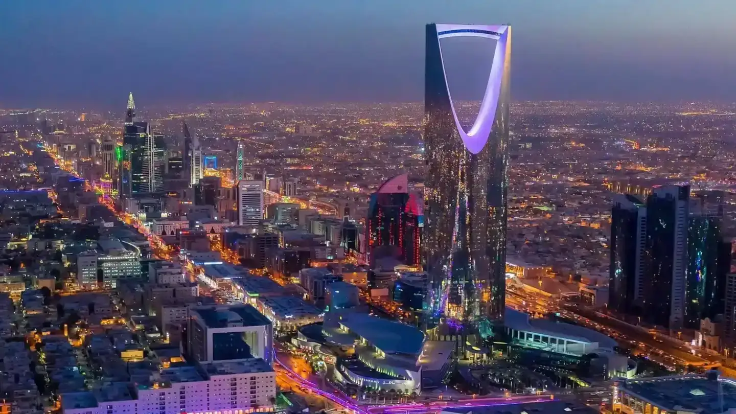 خدمات متكاملة للأفراد والشركات
